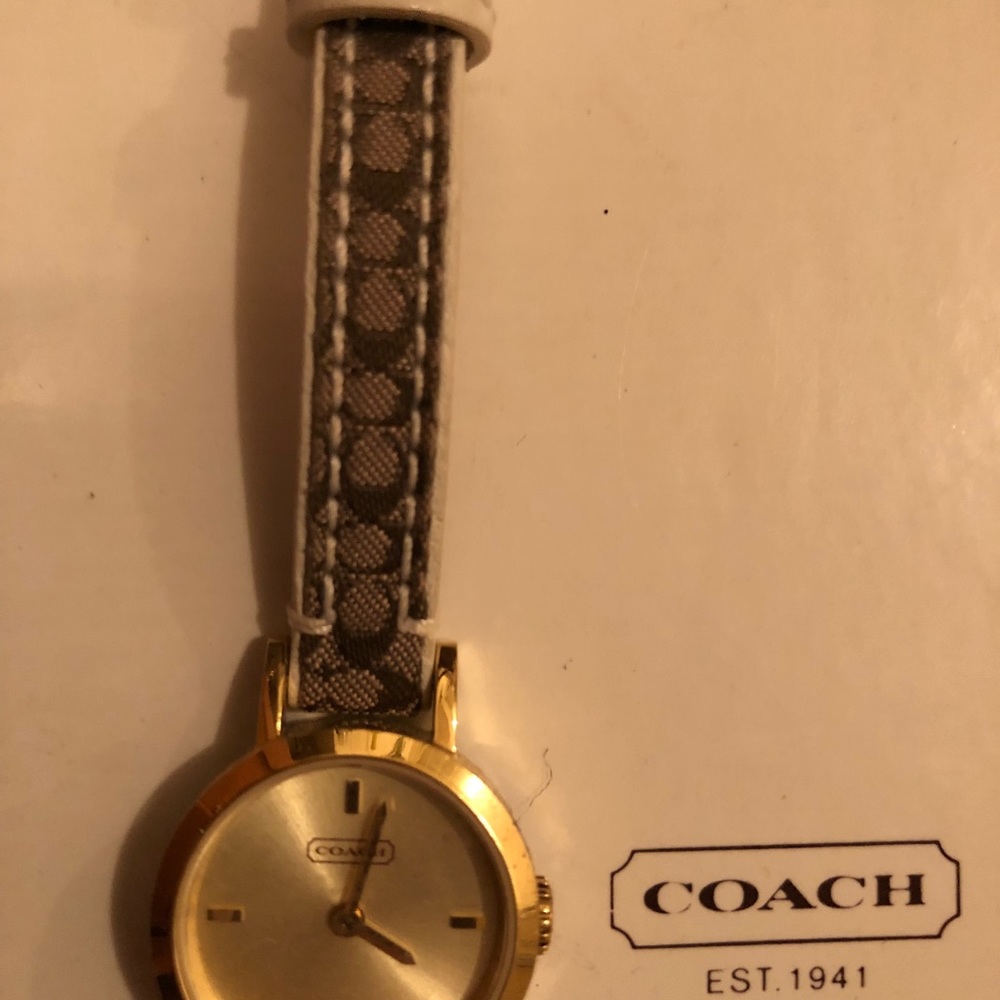 Coach Watch - Picture 5 of 5